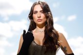Özlem Başar'ın, Murat Dalkılıç prodüktörlüğündeki “Sakın Bana Deme Hayır" adlı çalışması yayında!