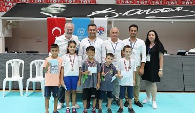 Satranç Tutkunları Aliağa'da Buluştu