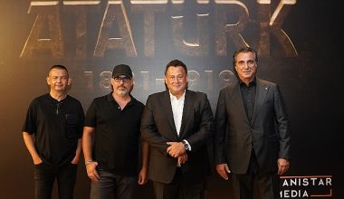 Yönetmen Mehmet Ada Öztekin: “Atatürk, yetim kalmış bir çocuğu kahraman yapan ateşin öyküsü"