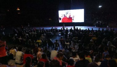 30 Bin Çankayalı ile birlikte film keyfi