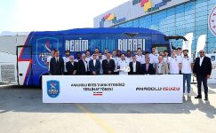 Anadolu Isuzu, Anadolu Efes'in Başarı Yolculuğuna Değer Katmaya Devam Ediyor