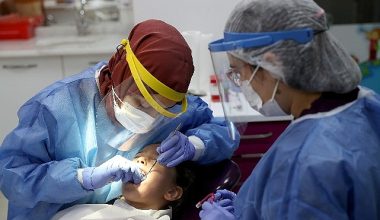 Antalya Büyükşehir'den 39 bin kişiye diş tedavisi 