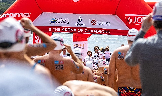 Aroma'nın resmi su sponsoru olduğu Aquamasters'ta 2500 yüzücü Heybeliada'da kulaç attı