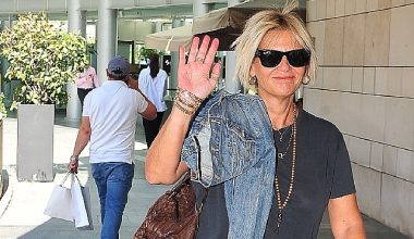 Ayşe Arman öğle yemeği için geldiği Kanyon'da görüntülendi