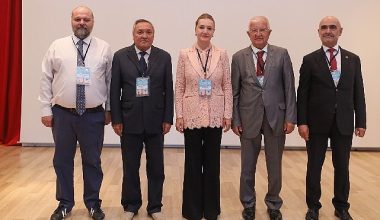 DEÜ'de 15. Uluslararası Avrasya Ekonomileri Kongresi Başladı