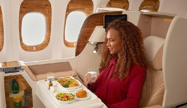 Emirates, Uçak İçi Yemek Ön Sipariş Hizmetini Avrupa Genelinde Genişletiyor