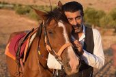 İddialı Komedi Filmi Hükümet bey 6 Ekim'de vizyona giriyor
