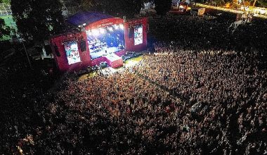 İzmir Fuarı'nda unutulmaz gece