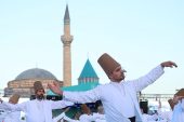 Mevlana'nın Huzurunda 250 Semazen Aynı Anda Sema İcra Etti
