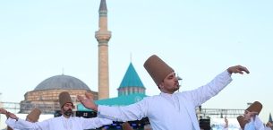Mevlana'nın Huzurunda 250 Semazen Aynı Anda Sema İcra Etti
