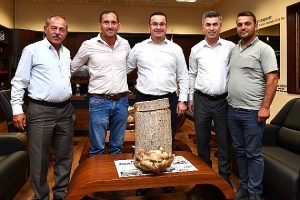 Mustafakemalpaşa tarımda yeni bir kapı araladı: Kütük Mantarı Yetiştiriciliği