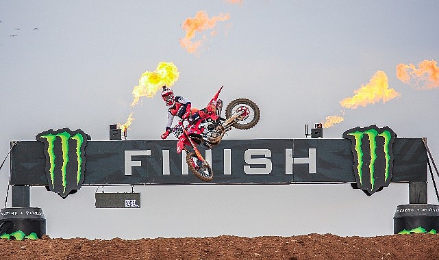 MXGP Türkiye'yi yine Tim Gajser kazandı