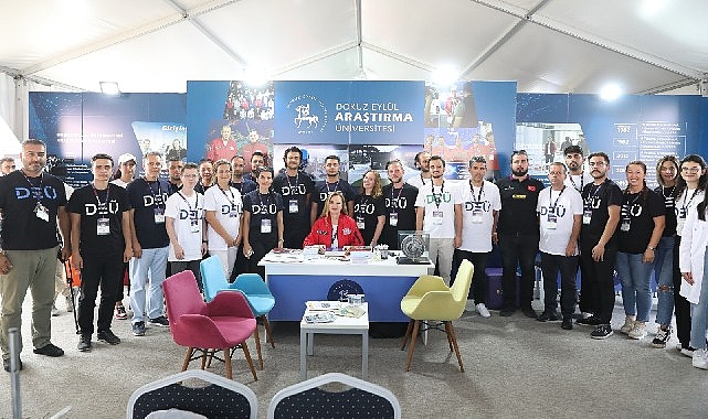 Rektör Hotar Teknofest'te: “Milli hedeflere gençlerimizin enerjisiyle ulaşacağız”