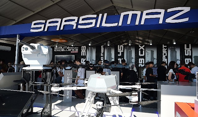 SARSILMAZ İzmir TEKNOFEST'te Sahnede