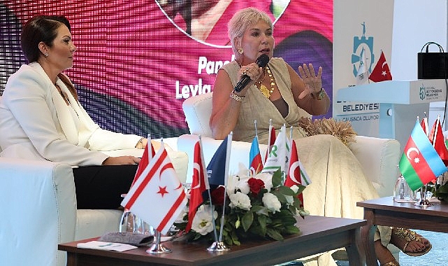 Ünlü iş kadınları başarının formülünü Kocaeli'de anlattı