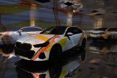 Yeni BMW i5, “The Electric AI Canvas” Enstalasyonuyla Contemporary Istanbul'da Sanatseverlerle Buluşuyor