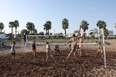 Antalya;da Cumhuriyet'in 100. Yılı coşkusu Plaj Voleybolu Turnuvası ile başladı