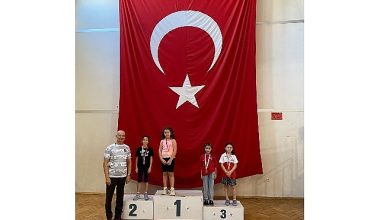 Badminton'da Bayraklı farkı!