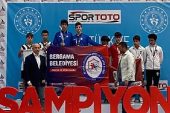 Bergama Belediyesi Badminton Takımı Başarıdan Başarıya Koşuyor