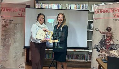 Burcu Bahar “Atatürk ve Sihirli Gözlük" kitabını anlattı