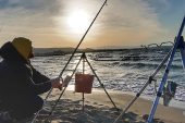 Çeşme'de 4. Surfcasting Balık Turnuvası Başlıyor