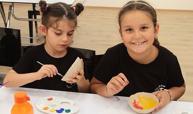 Çocuklar için 'Kağıt Hamurundan Kap Boyama Atölyesi' 