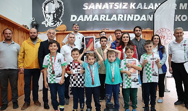 Cumhuriyet'in 100.yılına özel satranç turnuvası