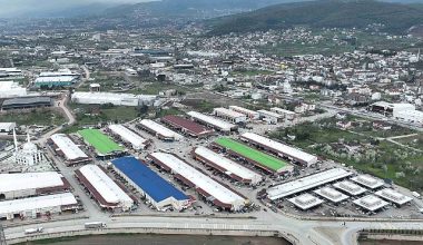 Gölcük Belediyesi Yeni Sanayi Sitesindeki 9 Dükkanı İhale İle Satışa Çıkarıyor