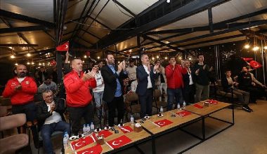 İnegöl Tribününde Milli Coşku