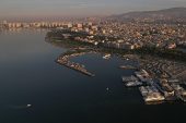 İzmirli sporcular Körfez'in keyfini sürüyor