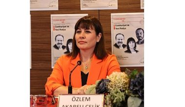 Kütüphane Günleri'nde “Cumhuriyet ve Yeni Medya" konuşuldu