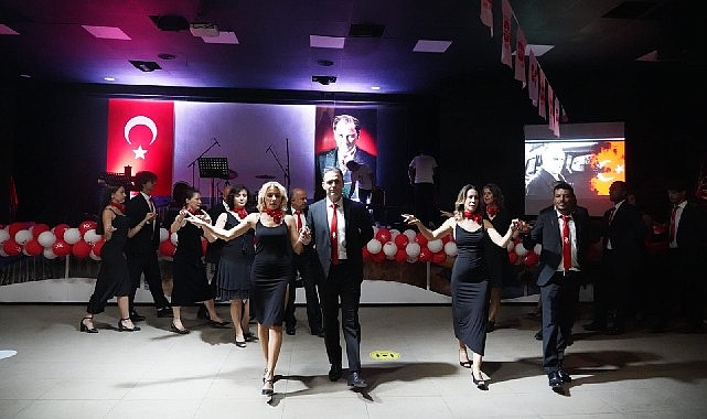 Milas'ta “Cumhuriyet Balosu" coşkusu