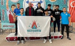 Nevşehir Belediyesi Gençlik ve Spor Kulübü'nün milli sporcusu Yaşar Karaca Türkiye Şampiyonu