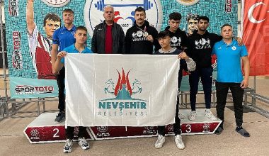 Nevşehir Belediyesi Gençlik ve Spor Kulübü'nün milli sporcusu Yaşar Karaca Türkiye Şampiyonu