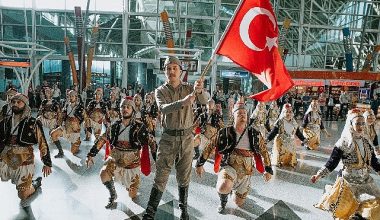 TAV Havalimanları'nda Cumhuriyet'in 100.yılı kutlamaları