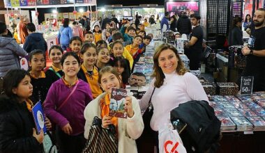 13. Antalya Kitap Fuarı'na Vali Şahin'den ziyaret 