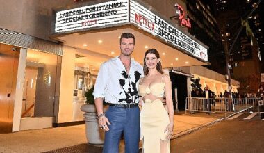 Başrollerini Kıvanç Tatlıtuğ ve Beren Saat'in paylaştığı yeni Netflix filmi İstanbul İçin Son Çağrı'nın özel gösterimi New York'ta gerçekleşti