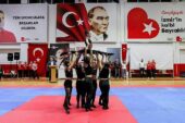 Bayraklı kış spor okulları açıldı