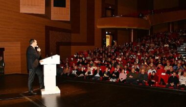 “Bozkırın Tezenesi" Yenişehir'de anıldı