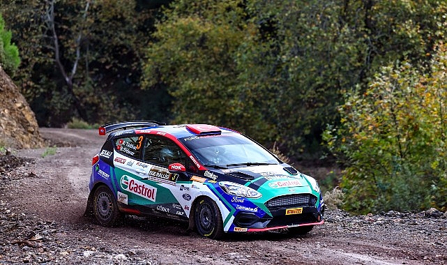 Castrol Ford Team Türkiye, Ege Rallisi'nde Genç Pilotları ile Zirvedeydi