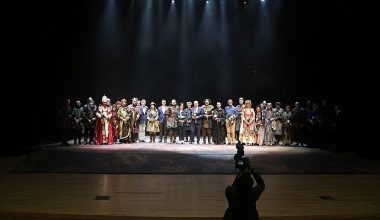 Kılıçarslan, Denizli'de ayakta alkışlandı