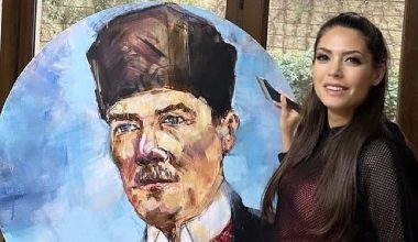 Miami'de Gerçekleşen 100. Yıl Cumhuriyet Bayramı Resepsiyonunda, Bir Türk Kadın Ressam Geceye Damgasını Vurdu!