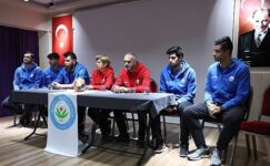 Nilüfer'in hentbolcuları ve öğrencilerden keyifli sohbet