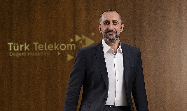 Türk Telekom'un üçüncü çeyrek geliri   yıllık bazda yüzde 78 büyüyerek 22,4 milyar TL'ye ulaştı 