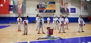 Bayrampaşa'da spor okulu kış sezonu başladı