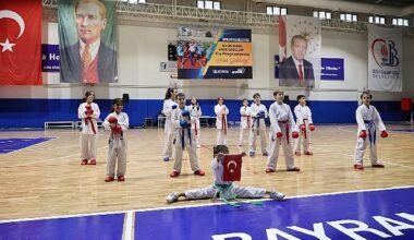 Bayrampaşa'da spor okulu kış sezonu başladı Bayrampaşa'da spor okulu kış sezonu başladı