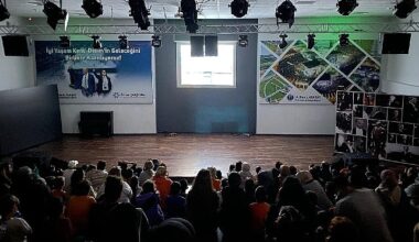 Didim'de çocuklar için sinema günleri devam ediyor