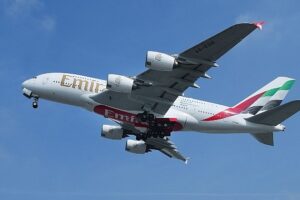 Emirates, %100 Sürdürülebilir Havacılık Yakıtı ile A380 gösteri uçuşu gerçekleştiren dünyanın ilk havayolu şirketi oldu
