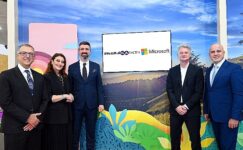 Enerjisa üretim ve microsoft'tan tüm emea bölgesinde inovasyon ve sürdürülebilirliği destekleyecek iş birliği