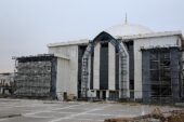 Kartepe'nin modern mimarili camisi yükseliyor